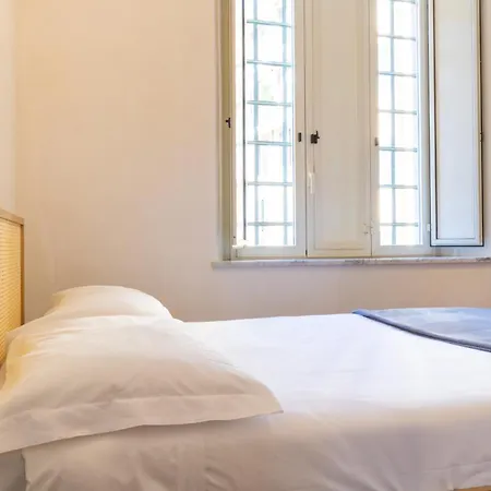 Next To St Peter アパート